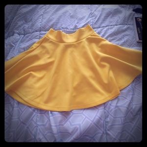 Yellow skater skirt--High waist (S)